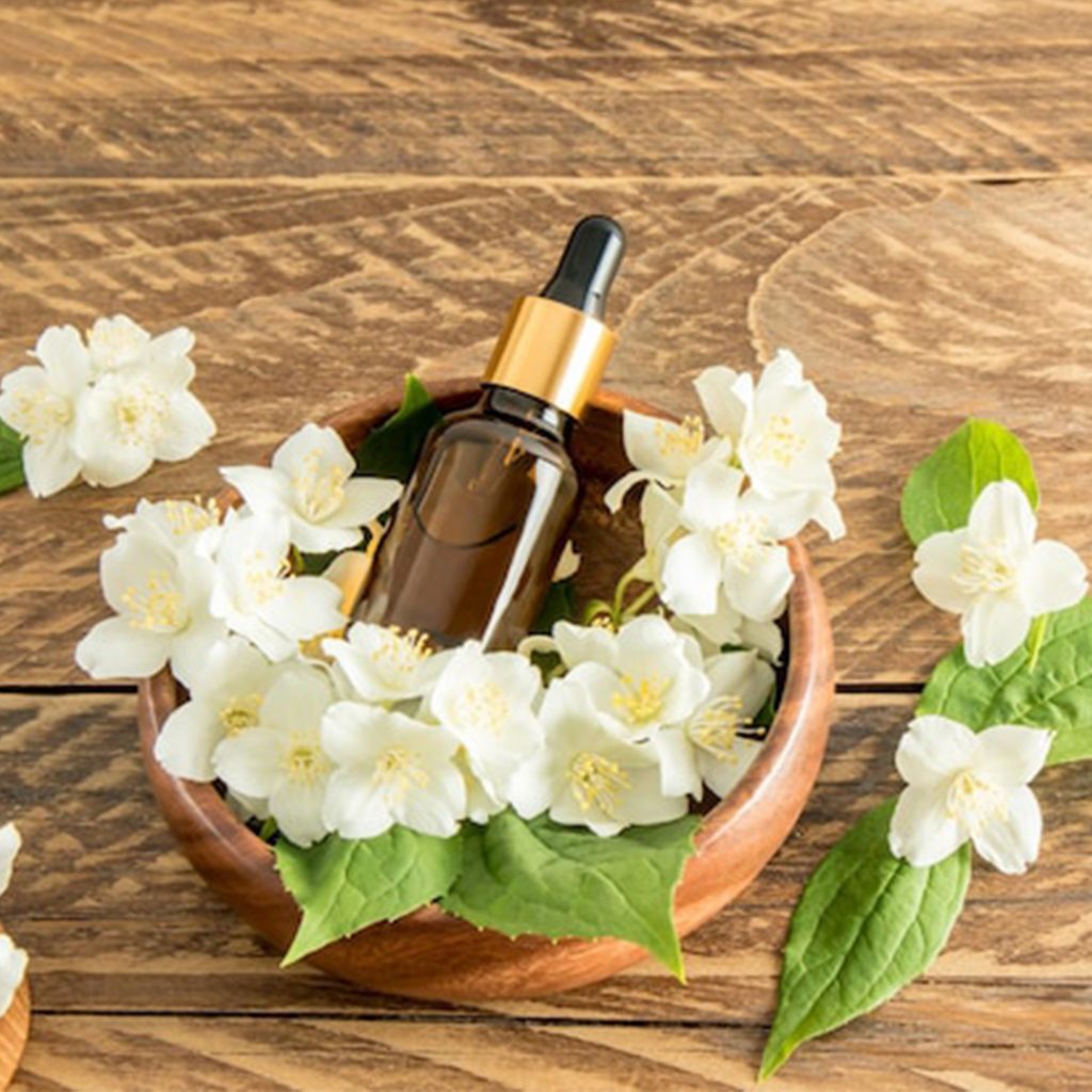 اسانس پایه عطر سازی یاس